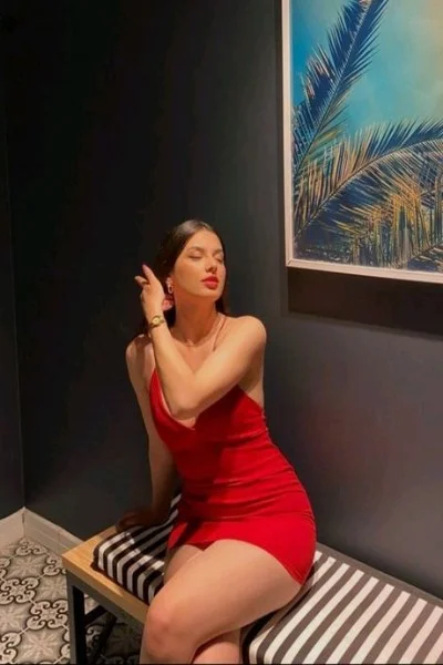 collage service girl